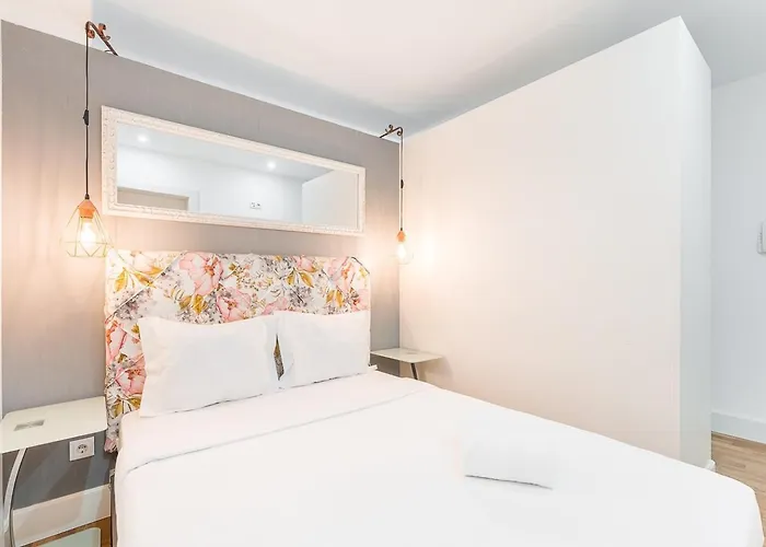 Guestready - Bright In The Heart Of *